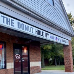The Donut Hole By Milton's Donuts - Outside