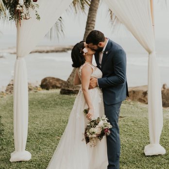 Teresa Sena Designs - She did a lovely job with our wedding florals :) - Wedding Planning Near Me Teresa Sena Designs - She did a lovely job with our wedding florals :) - Wedding Planning Near Me