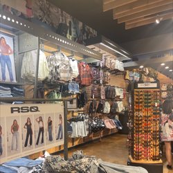 Tillys
