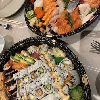 Toyosu Markham - Extra-large mix tray - Sushi Bars Near Me - Markham, Ontario Toyosu Markham - Extra-large mix tray - Sushi Bars Near Me - Markham, Ontario