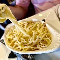 Flames Restaurant - Spaghetti aioli-fabulous, flavorful and they don't skimp on the garlic or oil!