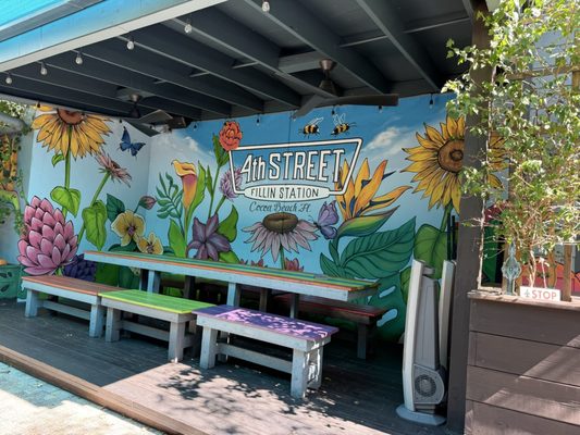 4th Street Fillin Station by null