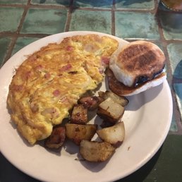 Canadian omelet, rosemary potatoes, English muffin