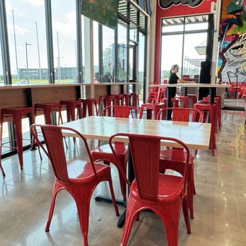 Dave's Hot Chicken - Halal Near Me - Edmond, Oklahoma
