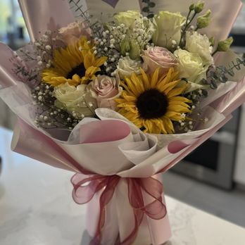 Dreamstate Florist - Florists Near Me - Hayward, California