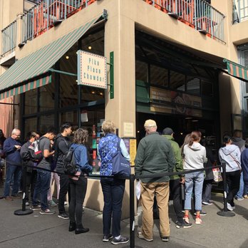 Pike Place Chowder - Queue to get in front of the cashier to place your order - Seafood Near Me - Seattle, Washington Pike Place Chowder - Queue to get in front of the cashier to place your order - Seafood Near Me - Seattle, Washington