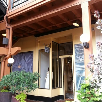 Natalia's Alterations and Tailoring - Outside of the store - Sewing & Alterations Near Me - Eugene, Oregon