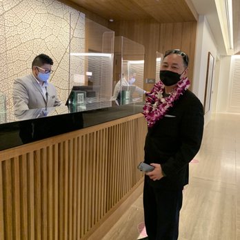 Halepuna Waikiki by Halekulani - Checking in - Hotels Near Me - Honolulu, Hawaii Halepuna Waikiki by Halekulani - Checking in - Hotels Near Me - Honolulu, Hawaii