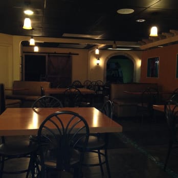 El Patio Restaurant - Dining room - Peruvian Near Me - Fort Myers, Florida El Patio Restaurant - Dining room - Peruvian Near Me - Fort Myers, Florida