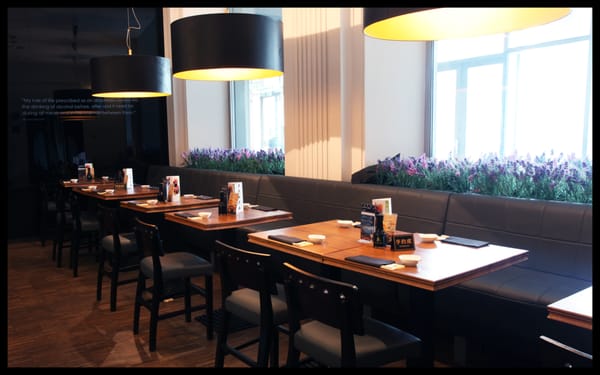 Izumi Sushi Plac Zbawiciela by null