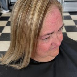 Joanie's Shear Artists