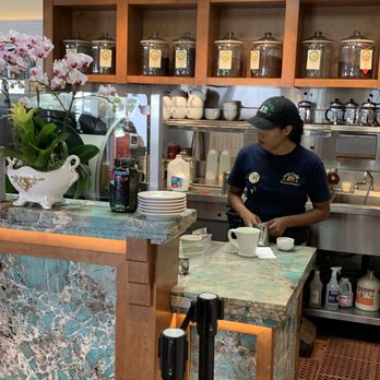 Urth Caffe - Coffee & Tea Near Me - Laguna Beach, California