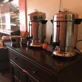 Blanhir’s Bakery & Cafe - Cafes Near Me - Yerington, Nevada