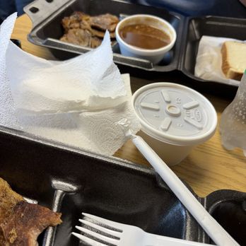Smokey Pig Bar-B Q - Super Shoulder! - Barbeque Near Me - Bowling Green, Kentucky Smokey Pig Bar-B Q - Super Shoulder! - Barbeque Near Me - Bowling Green, Kentucky