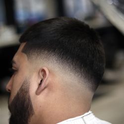 Diestros' Barbershop - Mid- Drop Fade