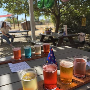 GoatHouse Brewing Co - Make your own seltzer flight - Breweries Near Me - Lincoln, California