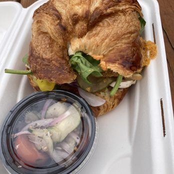 The Wild Rabbit Cafe - Veggie sandwich with cornmeal crusted tomatoes - Cafes Near Me - Torrey, Utah