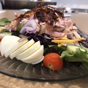 Danny's Bar & Grill - The Chef Salads are great here - Burgers Near Me - Palmyra, Virginia