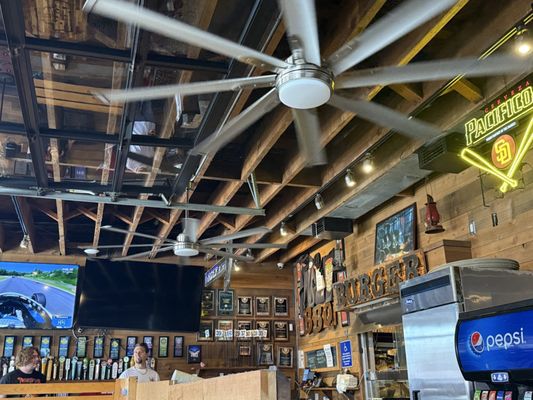 BBQ House Bar & Grill by null
