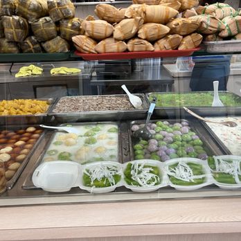 Thach Che Hien Khanh - Sweet dumplings, dessert, sticky rice in banana leaves. All yummy! - Desserts Near Me - Westminster, California Thach Che Hien Khanh - Sweet dumplings, dessert, sticky rice in banana leaves. All yummy! - Desserts Near Me - Westminster, California