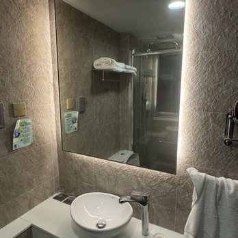 城景國際 - Sink - Hotels Near Me - Hong Kong, HK