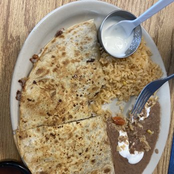 Dos Hermanos - Barbacoa quesadilla with sour cream - Mexican Near Me - Fort Worth, Texas Dos Hermanos - Barbacoa quesadilla with sour cream - Mexican Near Me - Fort Worth, Texas