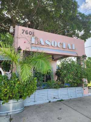 LASOCIAL - BRUNCH & CAFE by null