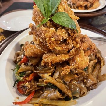 The Basil Restaurant - Soft Shell Crab and Shrimp w/ Drunken Noodles - Thai Near Me - Carson City, Nevada