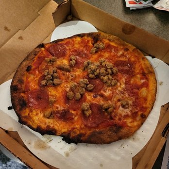 Al's Pizza - Pepperoni & "hamburger" pizza - Pizza Near Me - North Neptune Beach, Florida Al's Pizza - Pepperoni & "hamburger" pizza - Pizza Near Me - North Neptune Beach, Florida