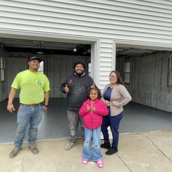 Prolific Concrete Coatings - Garage Flake Floor After - Customer Success Photo - Masonry/Concrete Near Me Prolific Concrete Coatings - Garage Flake Floor After - Customer Success Photo - Masonry/Concrete Near Me