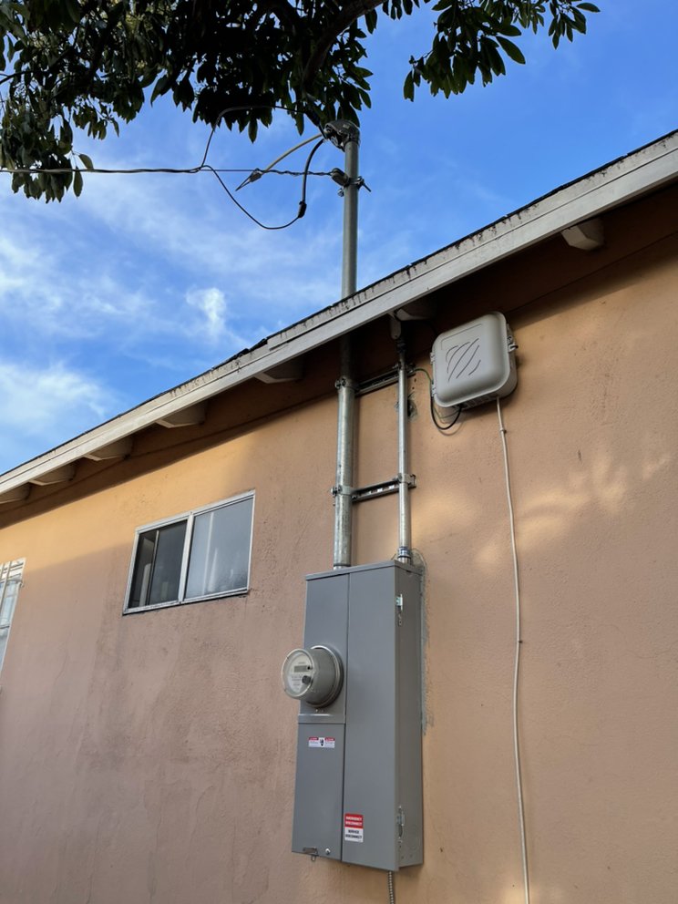 Slide of Ronnie’s Electrical Repairs