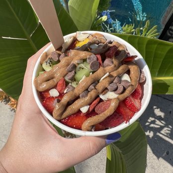 Ritual Açai - açaí bowl with allll the toppings - Juice Bars & Smoothies Near Me - Los Angeles, California Ritual Açai - açaí bowl with allll the toppings - Juice Bars & Smoothies Near Me - Los Angeles, California