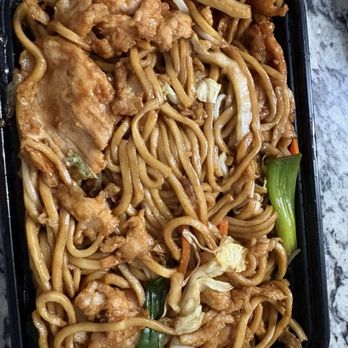 Wok Provisions - Chicken Lo Mein - Chinese Near Me - Woodstock, Georgia