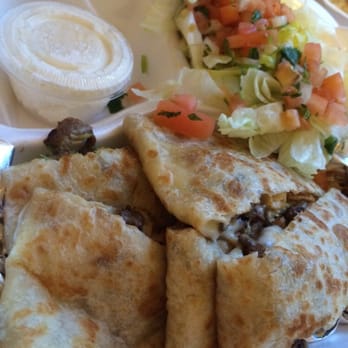 Pupuseria Emily - quesadilla mixta - Salvadoran Near Me - Hyattsville, Maryland Pupuseria Emily - quesadilla mixta - Salvadoran Near Me - Hyattsville, Maryland