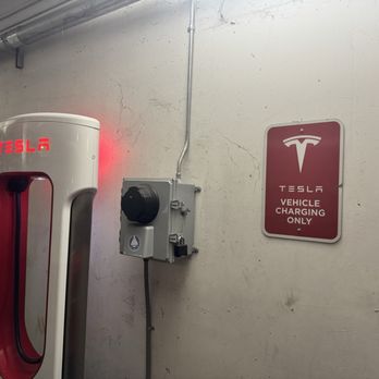 Tesla Supercharger - EV Charging Stations Near Me - Palm Springs, California Tesla Supercharger - EV Charging Stations Near Me - Palm Springs, California