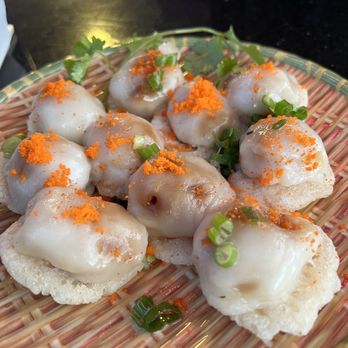 O Lien Kitchen - Tapioca dumpling with cracker - Vietnamese Near Me - Denver, Colorado
