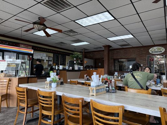 Lá Me Restaurant by null