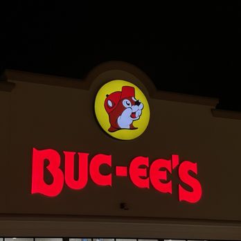 Buc-ee's - Out front - Convenience Stores Near Me - Berthoud, Colorado