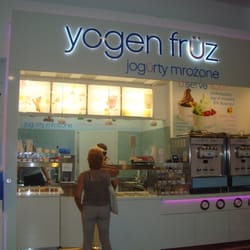 Yogen fruz - Yogen fruz w Wola Parku