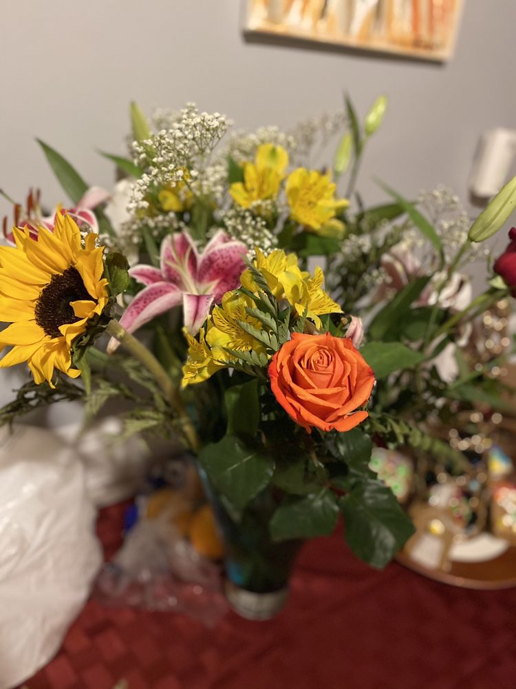 VIOLETA’S FLOWER SHOP 12 Photos 644 River Dr, Garfield, New Jersey