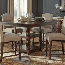 Gene’s Furniture & Moving