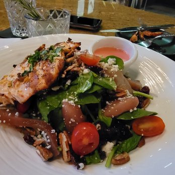 Cucina Venti Restaurant - Spinach salmon salad - Italian Near Me - Mountain View, California Cucina Venti Restaurant - Spinach salmon salad - Italian Near Me - Mountain View, California