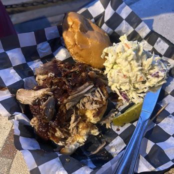 Sagebrush BBQ & Grill - Brisket Sandwich with Coleslaw - Barbeque Near Me - Grand Lake, Colorado