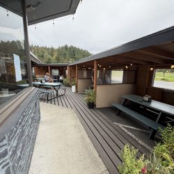 Bastion Brewing - Outdoor privacy areas