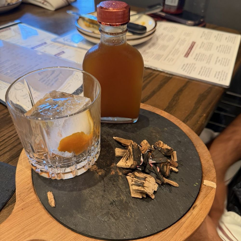 Gus's BBQ - Barbeque Near Me - Porter Ranch, California
