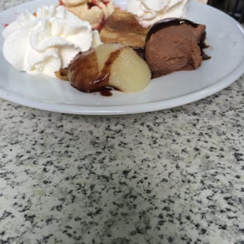 La Flotille - French Near Me - Versailles, 78