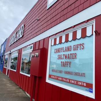 Candyland - Exterior - Candy Stores Near Me - Lincoln City, Oregon Candyland - Exterior - Candy Stores Near Me - Lincoln City, Oregon