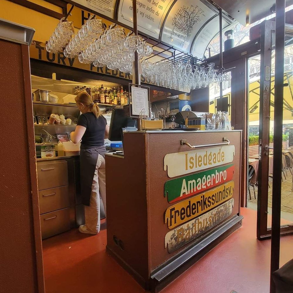 Sporvejen - Inside - Burgers Near Me - Copenhagen, 84 Sporvejen - Inside - Burgers Near Me - Copenhagen, 84