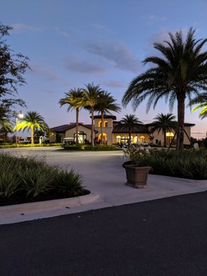 Traditions Restaurant by null