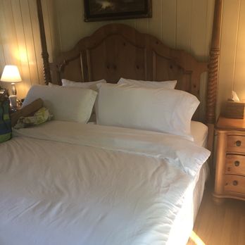 The Village Inn - Hotels Near Me - Blowing Rock, North Carolina